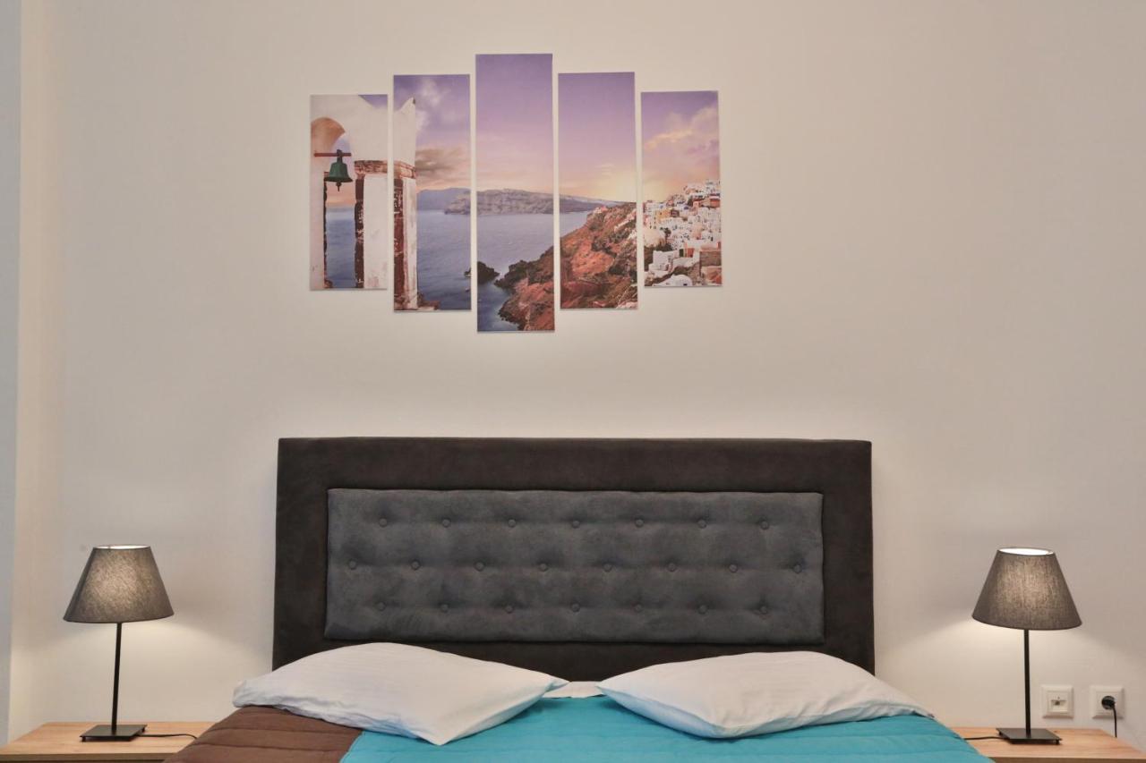 Kamari Beach Houses With Balcony And Garden Екстер'єр фото